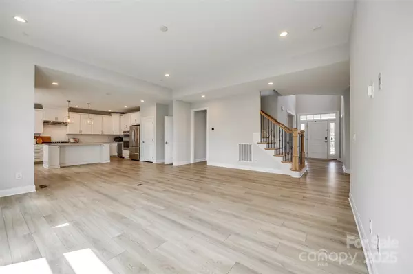 Tega Cay, SC 29708,509 Abelia LN