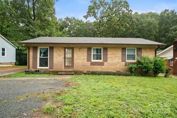 924 Carrington DR, Charlotte, NC 28214