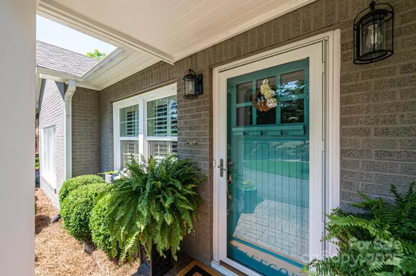 Hickory, NC 28601,2024 5th Street PL NW