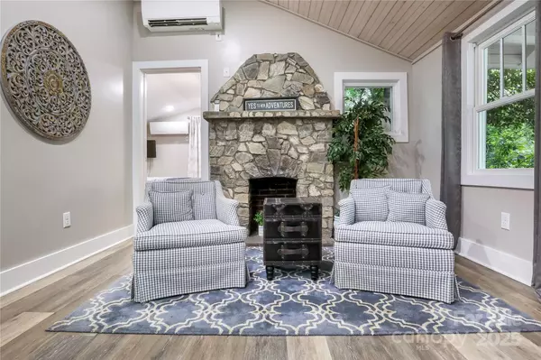 Black Mountain, NC 28711,22 Moore CIR