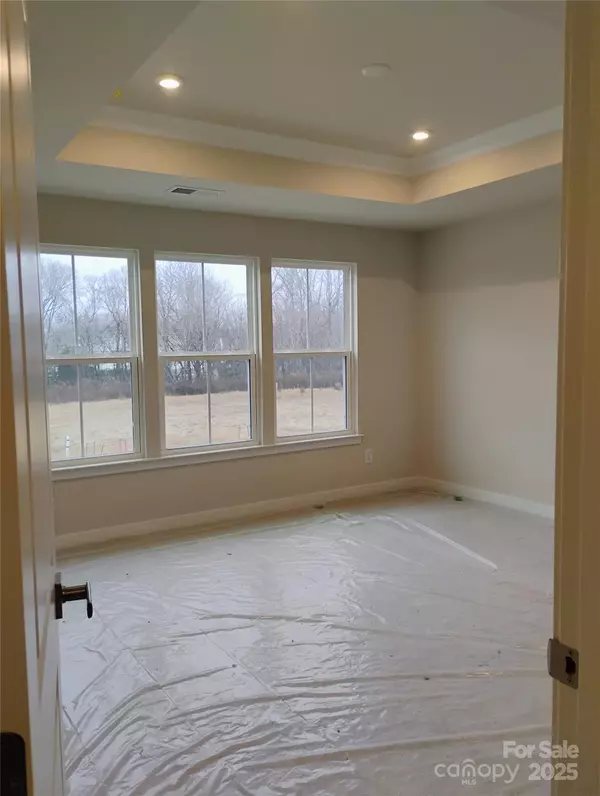 Concord, NC 28027,1598 Respect ST