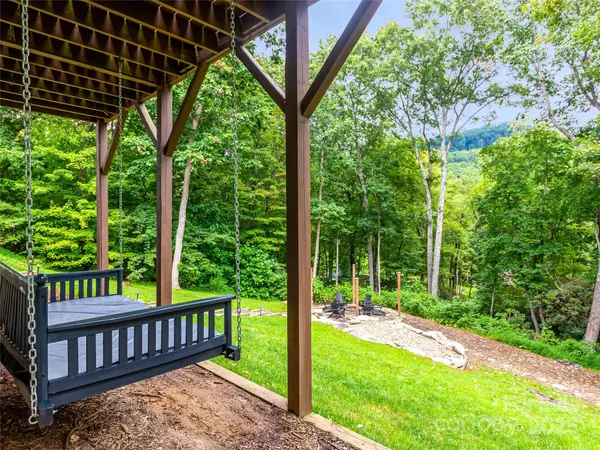 Fairview, NC 28730,90 Indian Mound TRL
