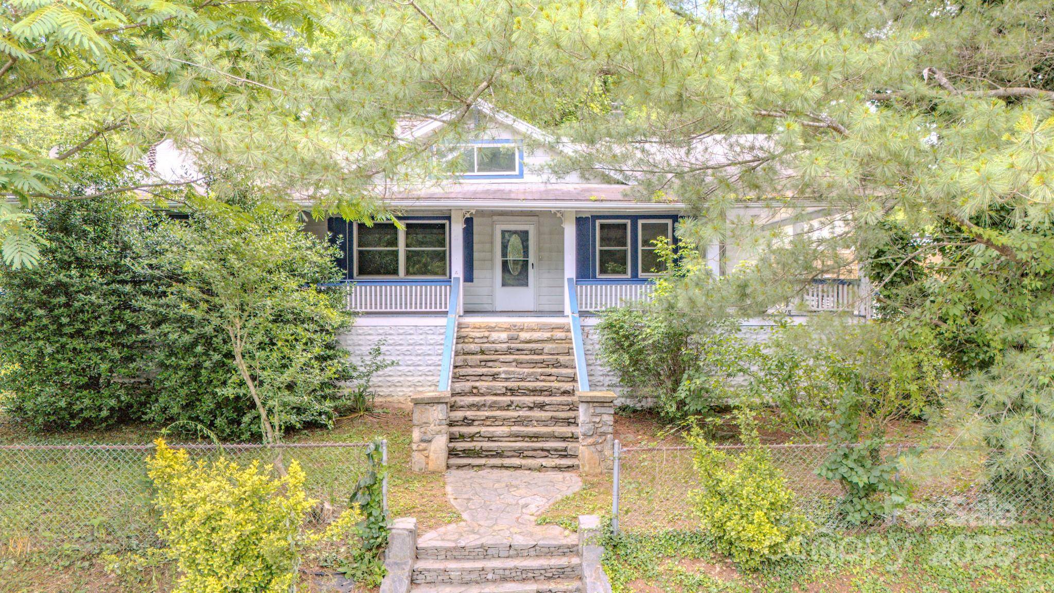 Asheville, NC 28806,156 State ST