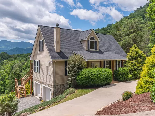 Waynesville, NC 28786,80 Feather LN