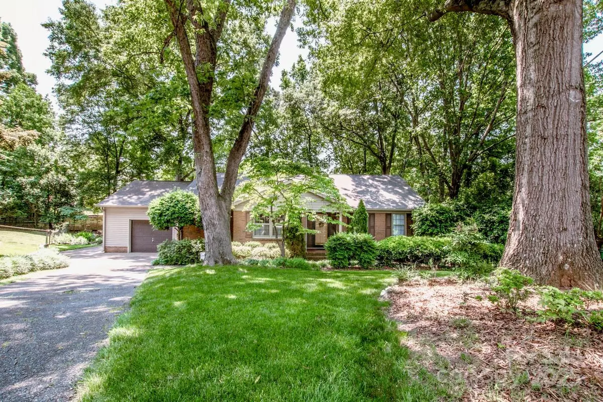 Charlotte, NC 28212,928 Tally Ho CT