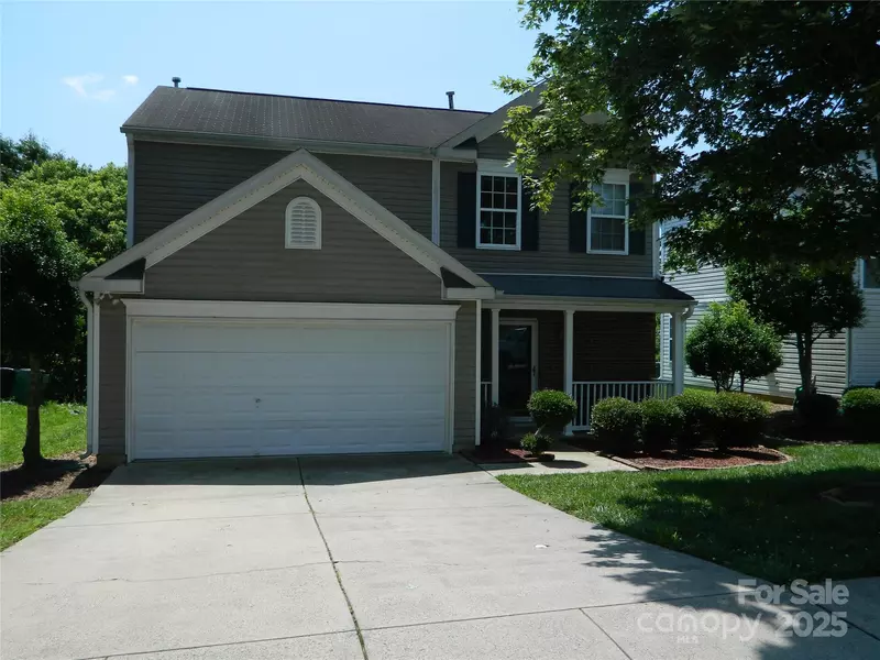 10516 Pickerel LN, Charlotte, NC 28213