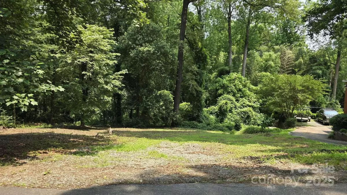 Gastonia, NC 28052,1208 Oakwood AVE