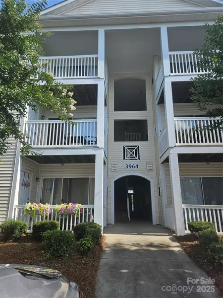 3944 Town Center RD, Harrisburg, NC 28075