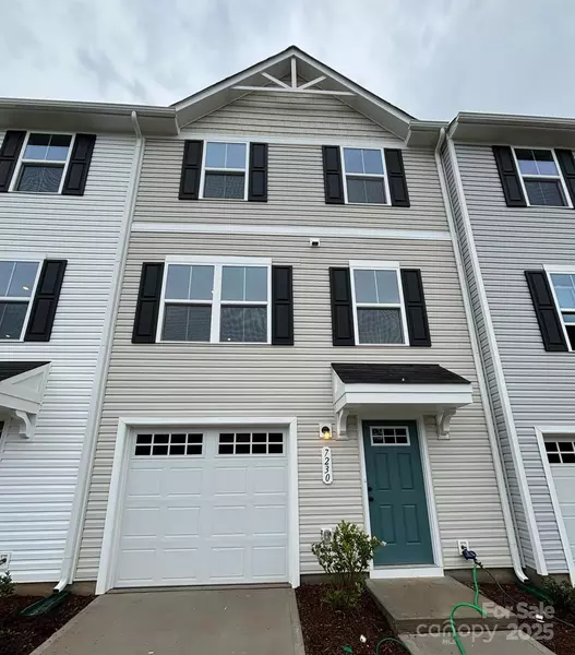 7230 Capstan TER #307, Charlotte, NC 28269