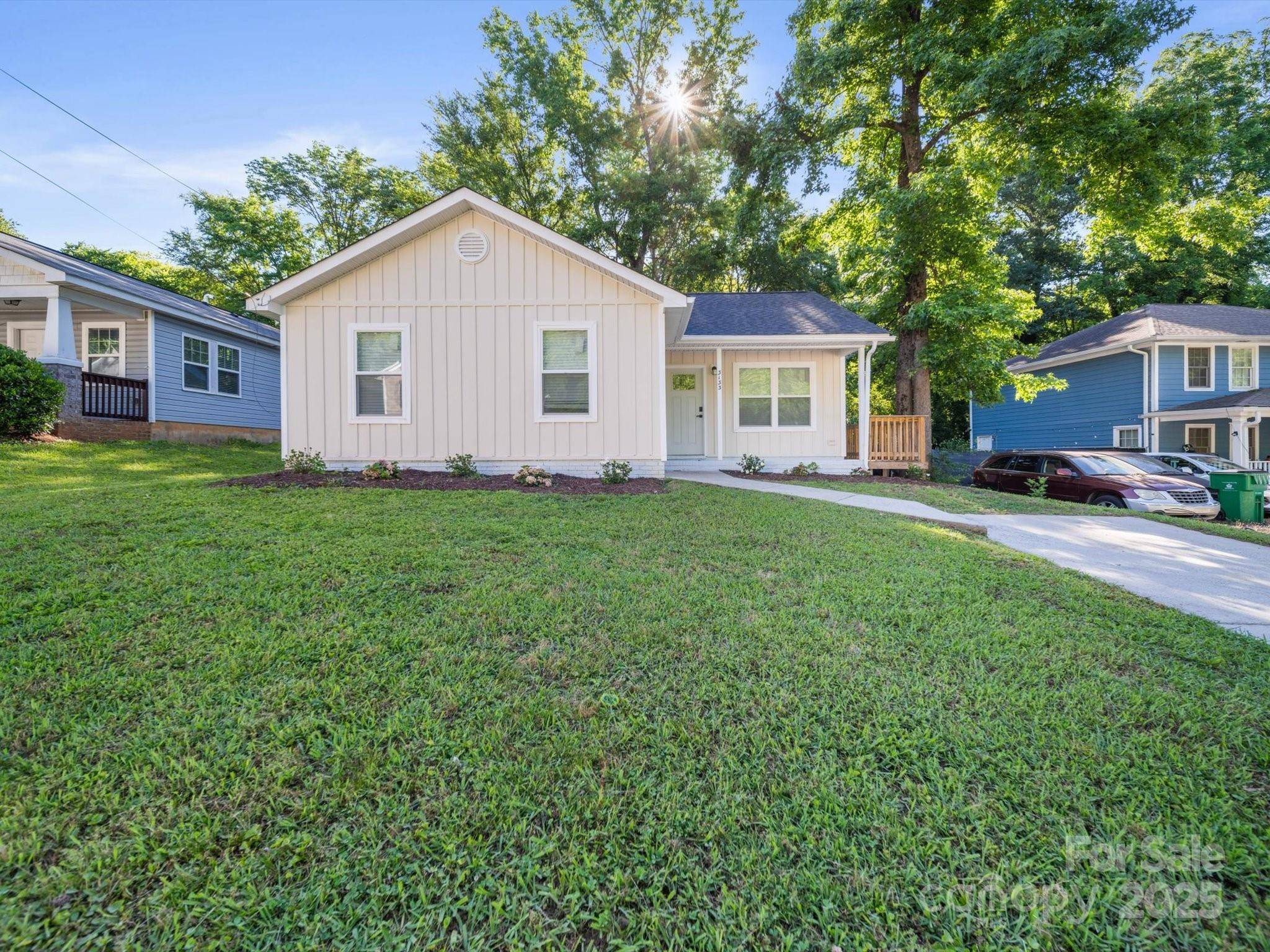 3133 Amay James AVE, Charlotte, NC 28208