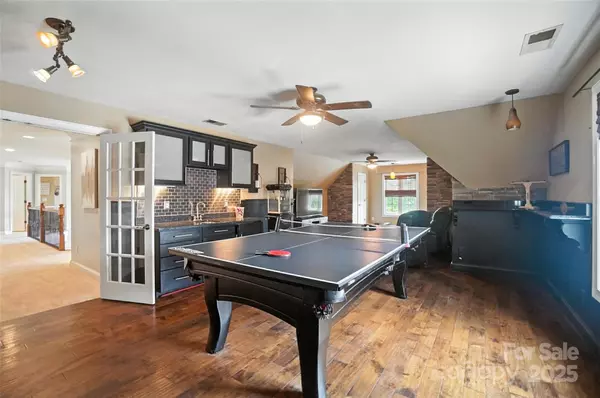 Matthews, NC 28104,5916 Four Wood DR