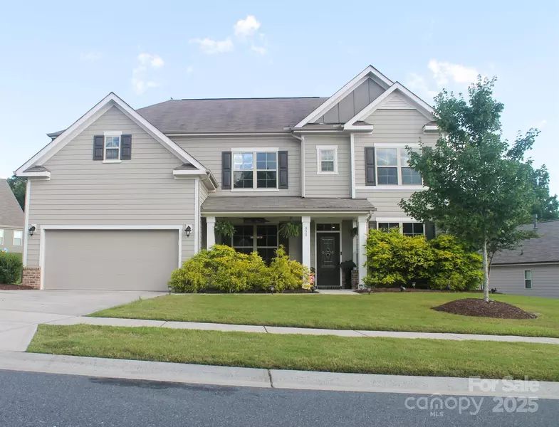 858 Oak Manor DR SE, Concord, NC 28025