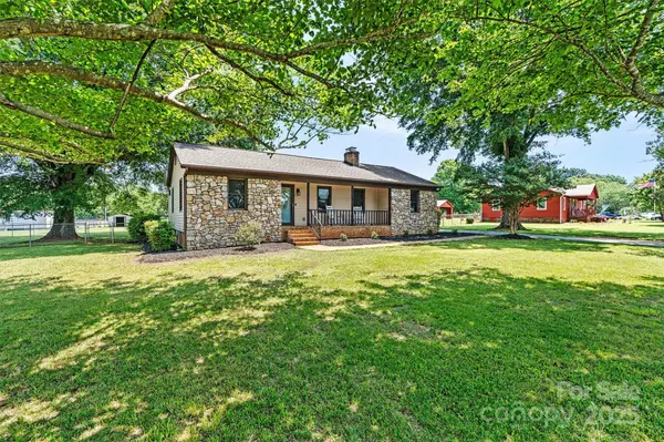 Lincolnton, NC 28092,3372 Lee Lawing RD