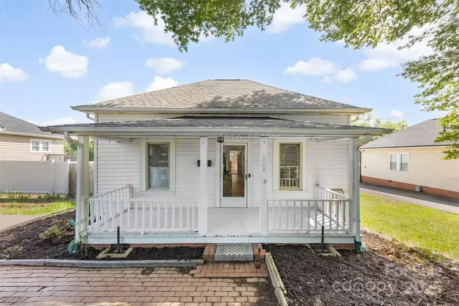 1008 Valley ST, Kannapolis, NC 28081