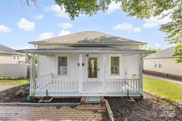 1008 Valley ST, Kannapolis, NC 28081
