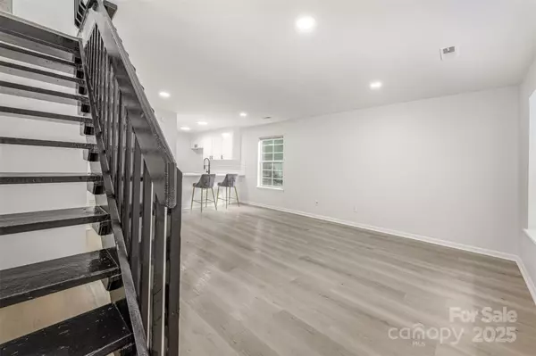 Charlotte, NC 28215,3941 Briarhill DR