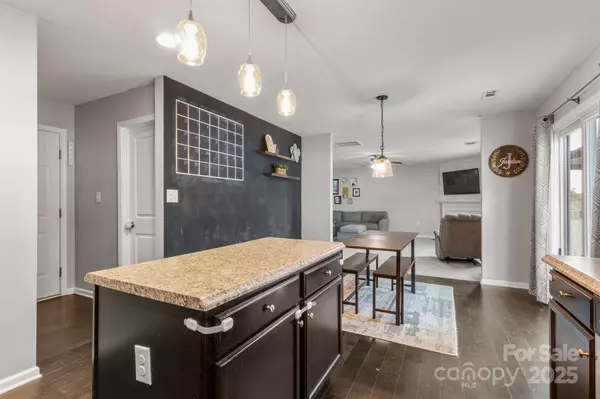 Concord, NC 28027,1398 Kent Downs AVE SW #52