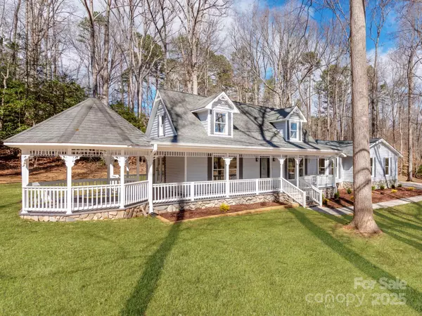 Mount Holly, NC 28120,107 Rutledge RD