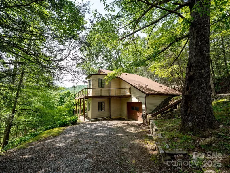 218 McGuffey Ridge RDG, Gerton, NC 28735