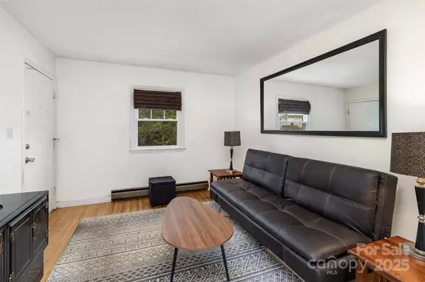 Charlotte, NC 28207,2607 Vail AVE