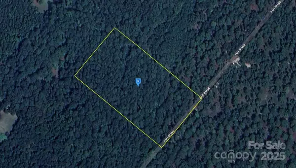 105 S Fort Bragg RD, Southern Pines, NC 28387