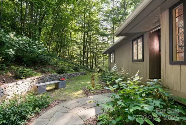 Asheville, NC 28804,12 Beech Tree LN