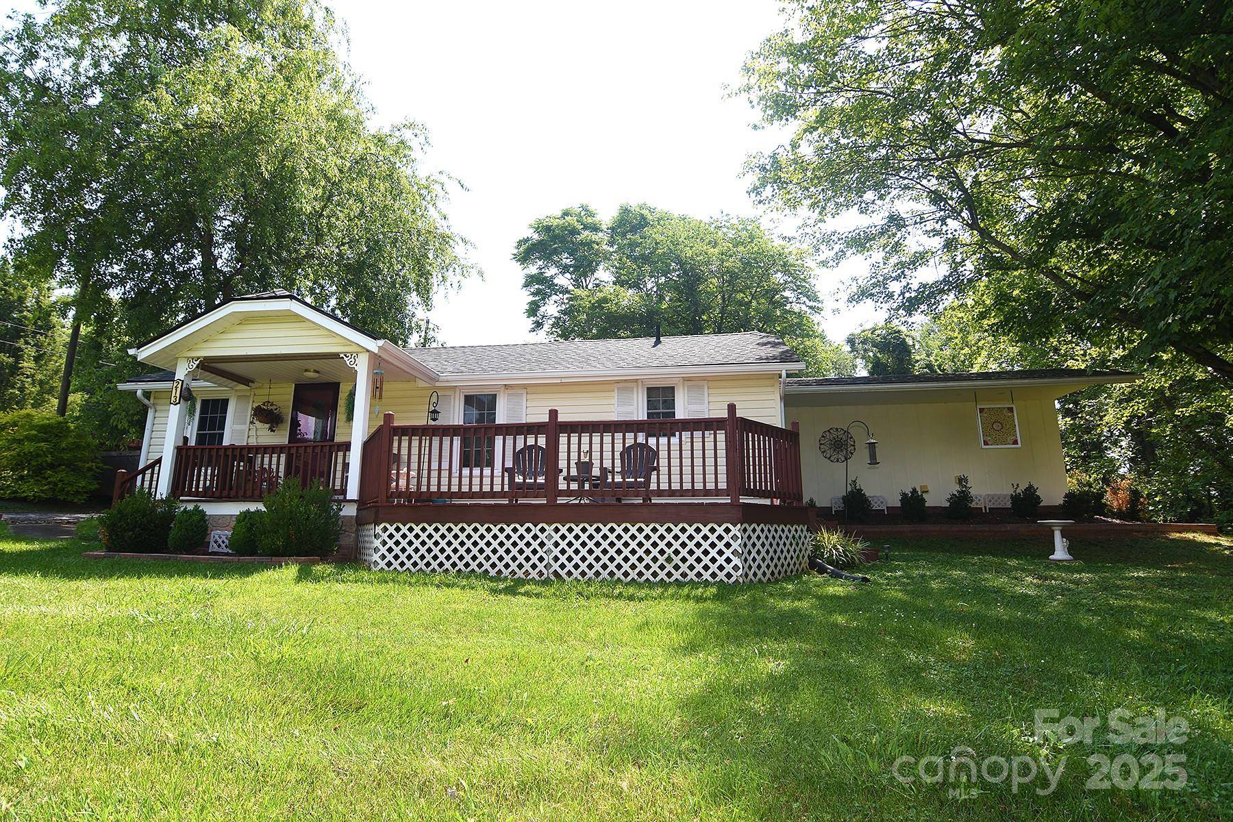 19 Mingus ST, Canton, NC 28716