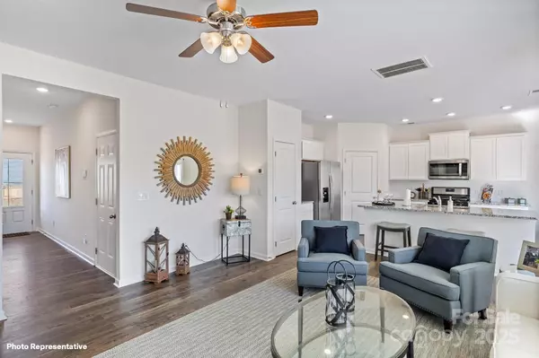 Charlotte, NC 28215,3908 Coleman DR