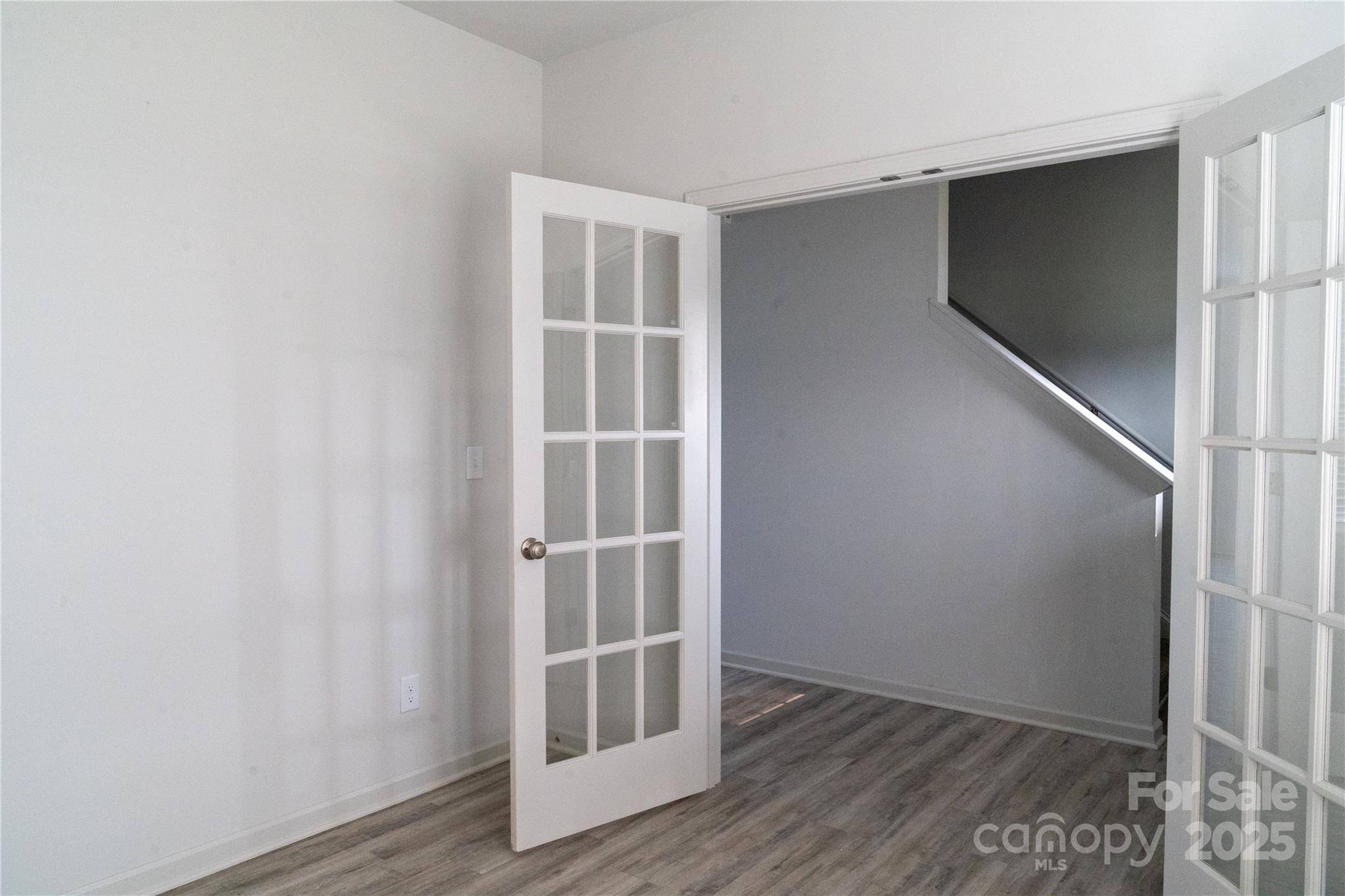 Clayton, NC 27520,69 Ravibha CT