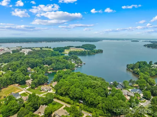 Huntersville, NC 28078,16429 Twin Cove DR