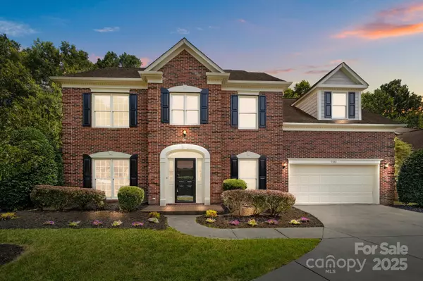 7213 Baniff CIR, Charlotte, NC 28277