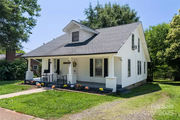 282 Arlington ST, Forest City, NC 28043