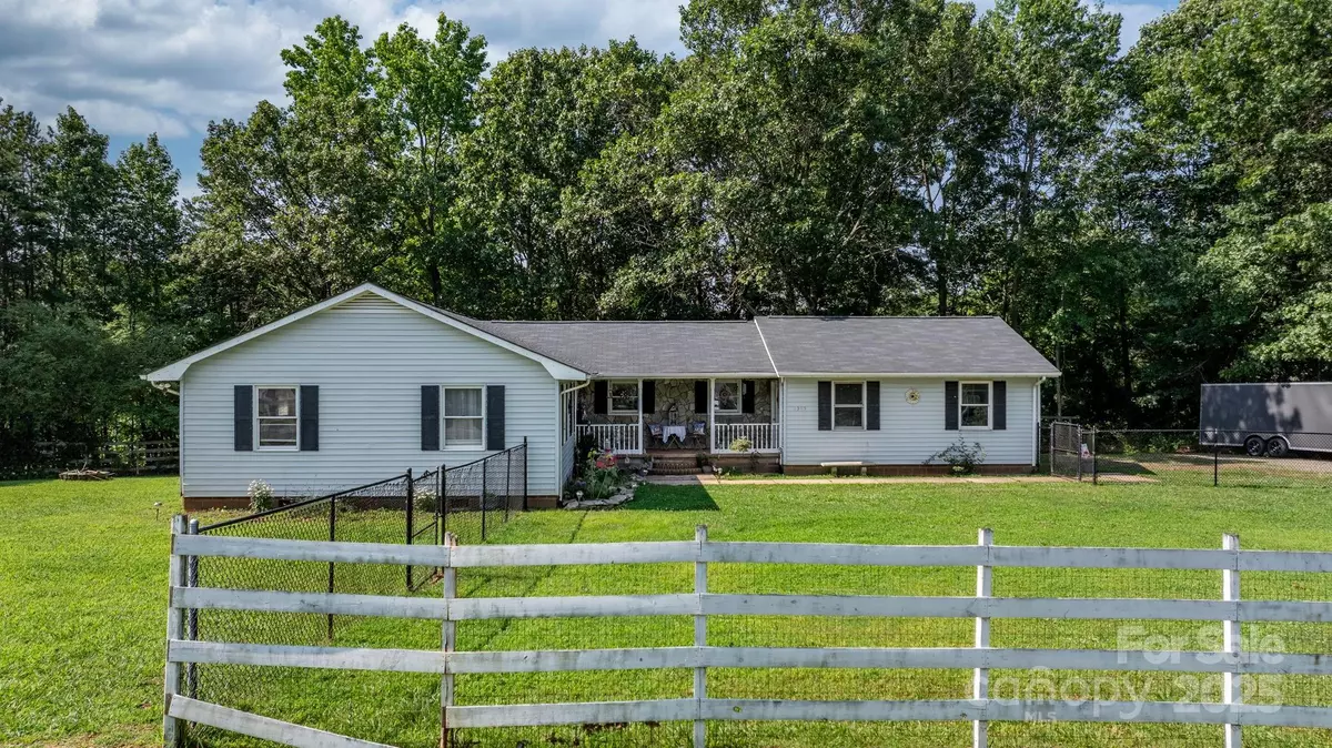 Maiden, NC 28650,4395 Burton DR