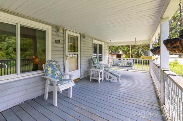 Mars Hill, NC 28754,165 Mont Shook DR
