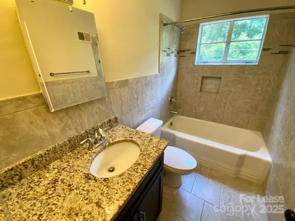 Charlotte, NC 28203,1708 Dilworth RD #4