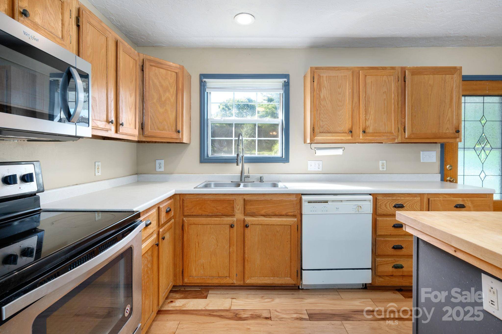 Weaverville, NC 28787,42 Anna Glenn LN