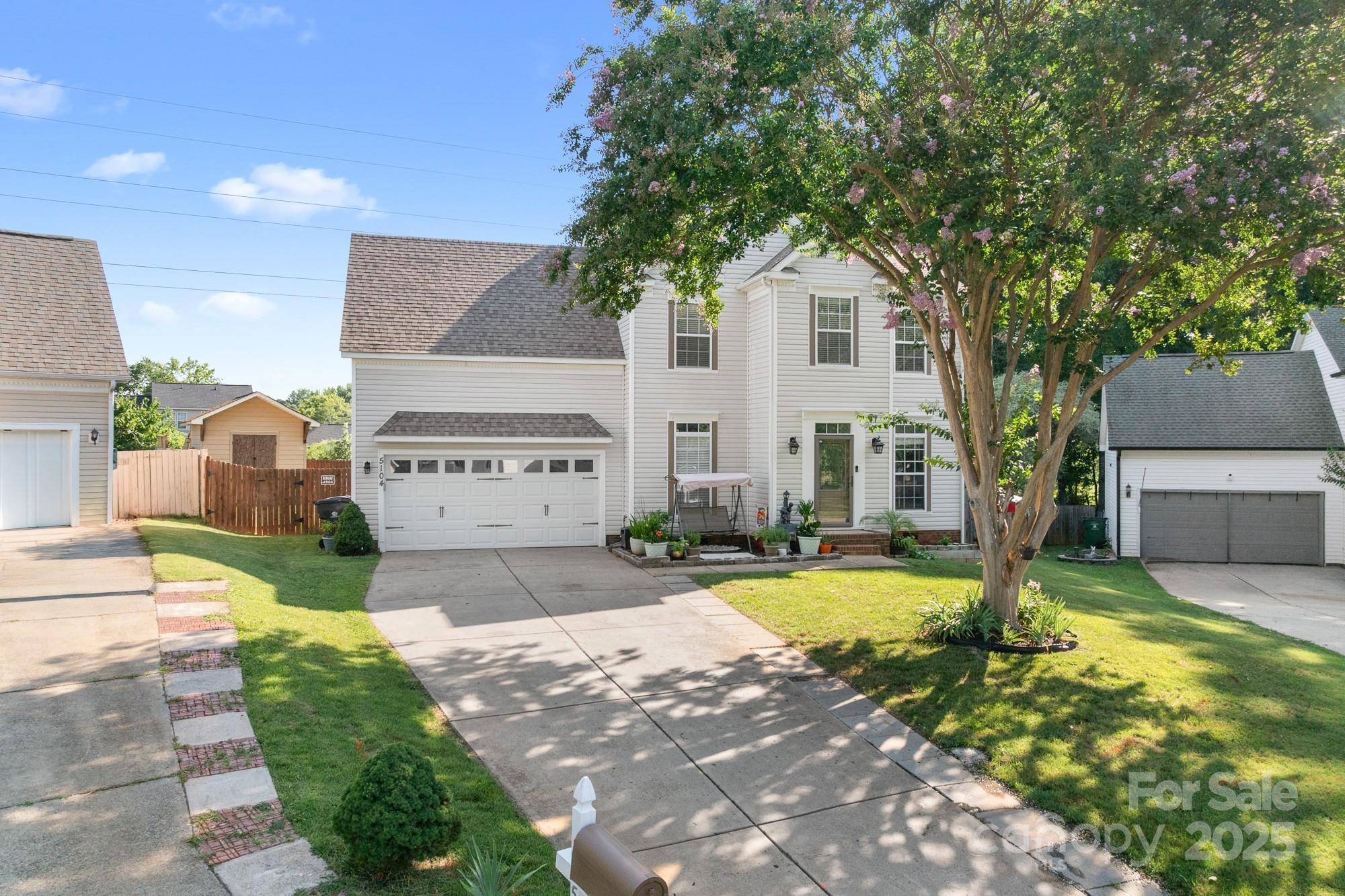 5104 Timbertop LN, Charlotte, NC 28215