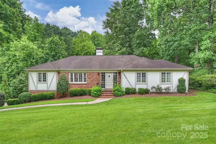 3504 Mountainbrook RD, Charlotte, NC 28210