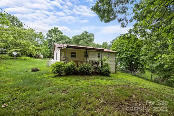 Clyde, NC 28721,327 Glenwood DR