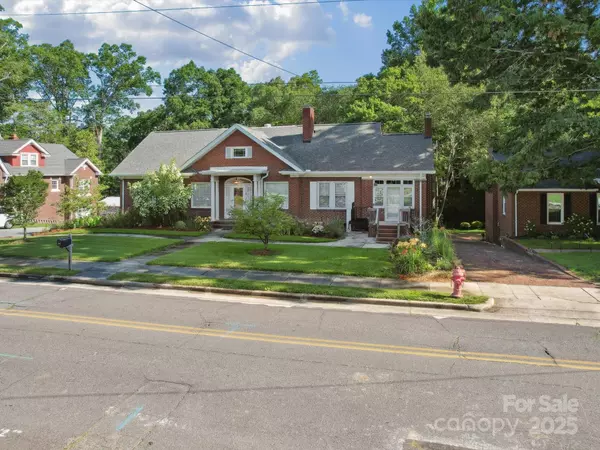 Albemarle, NC 28001,729 Montgomery AVE