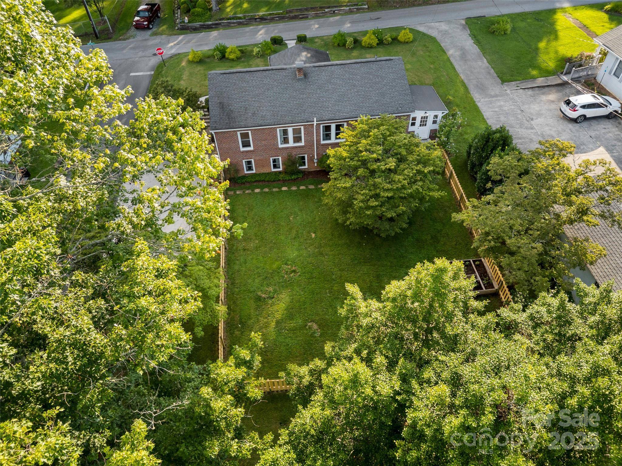 Brevard, NC 28712,301 Carolina AVE