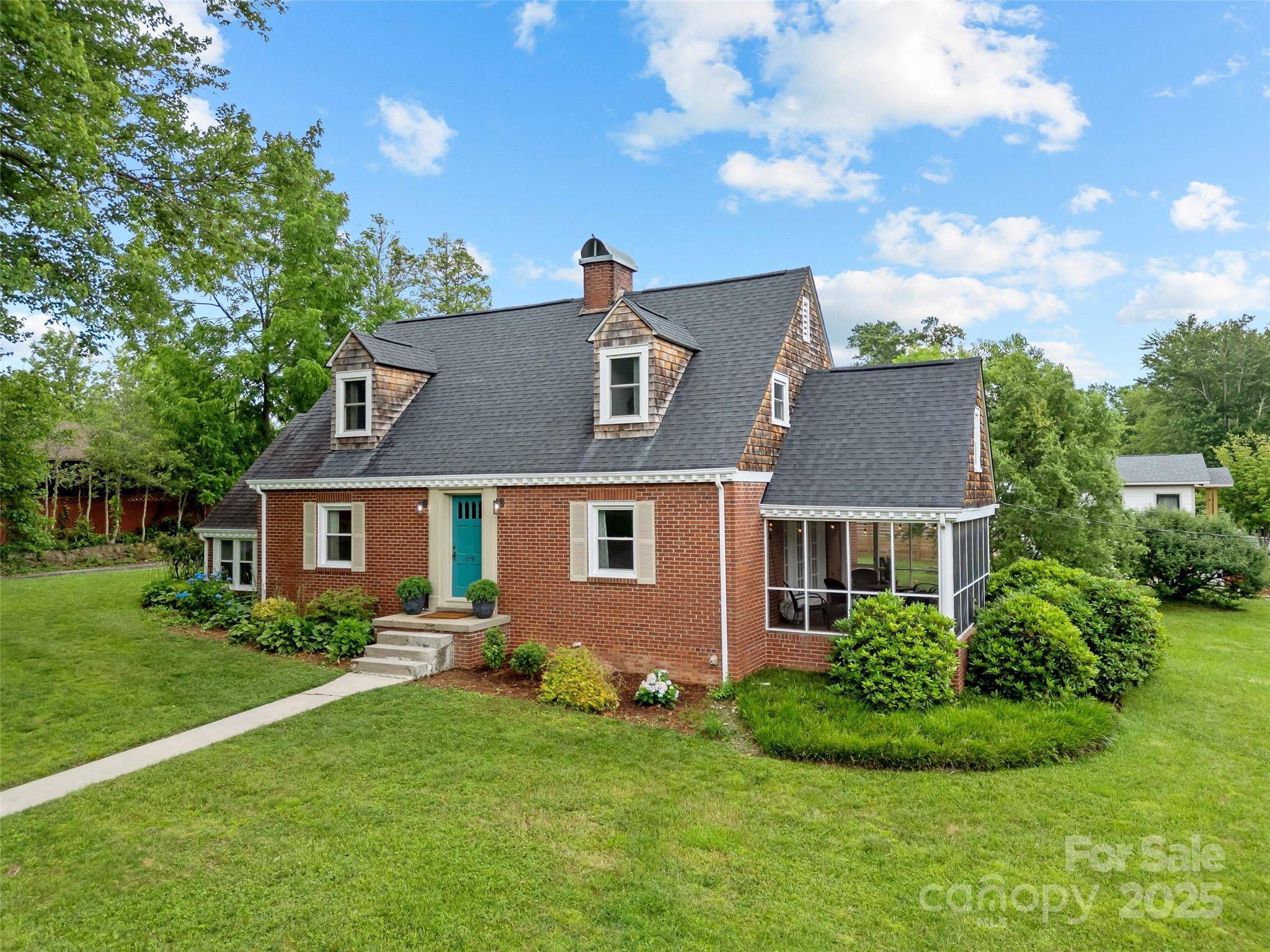 Brevard, NC 28712,179 N Country Club RD