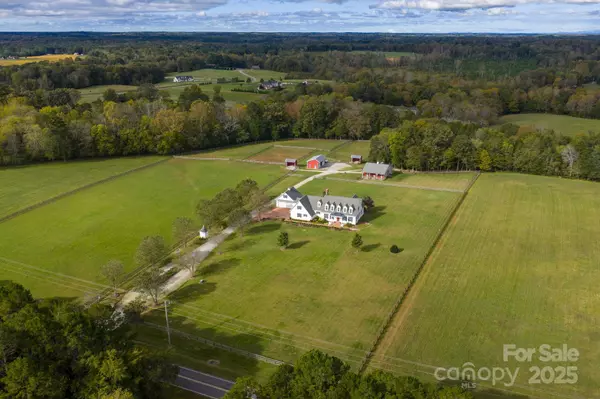 400 Ratledge RD, Mocksville, NC 27028