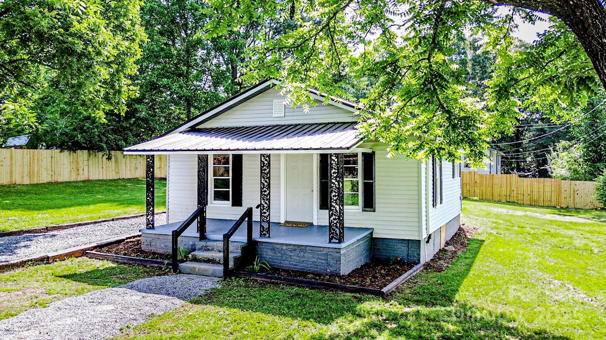 106 Cedar ST, Spindale, NC 28160