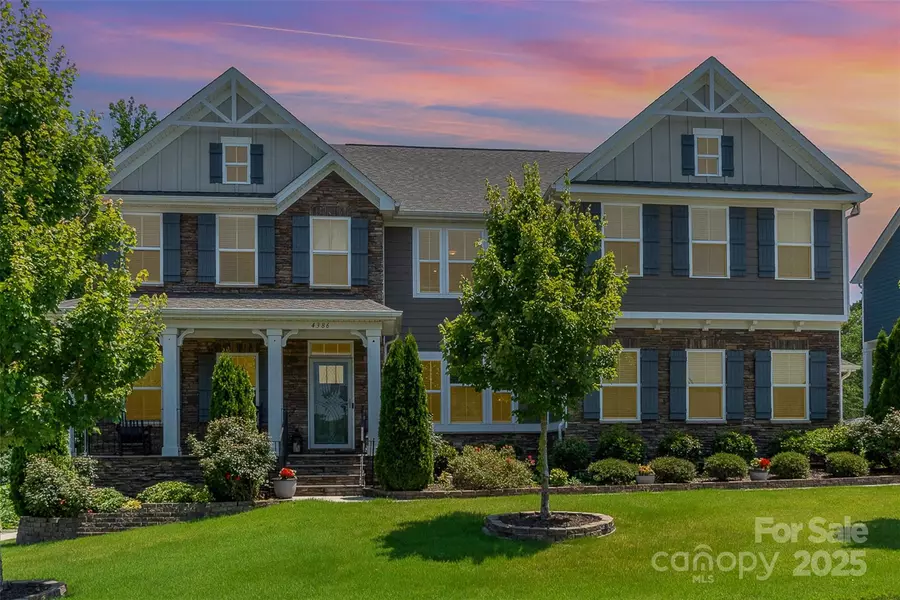 4386 Oldstone DR, Harrisburg, NC 28075