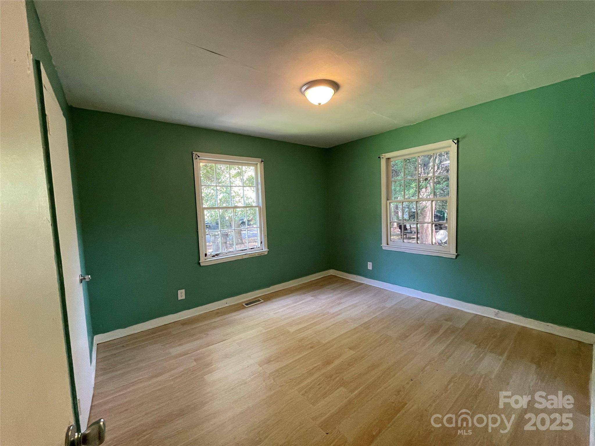 Charlotte, NC 28216,1824 Maribel AVE