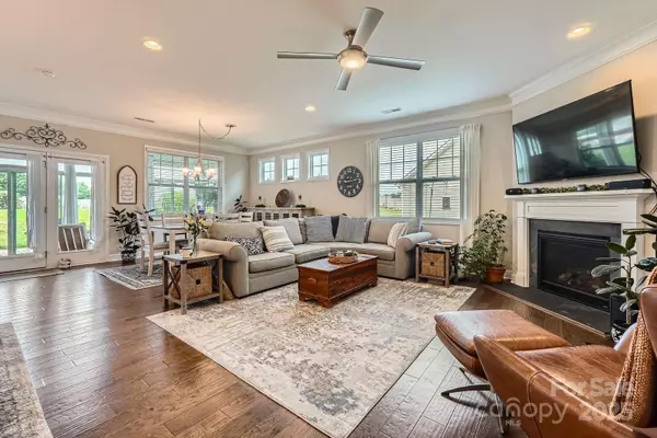 Mooresville, NC 28117,125 Rosebay DR