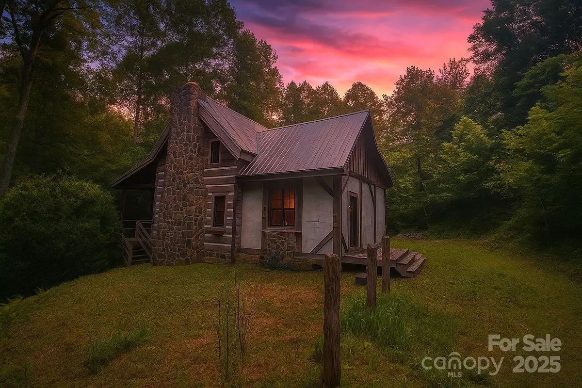 Marion, NC 28752,459 Old Yellow Mountain RD