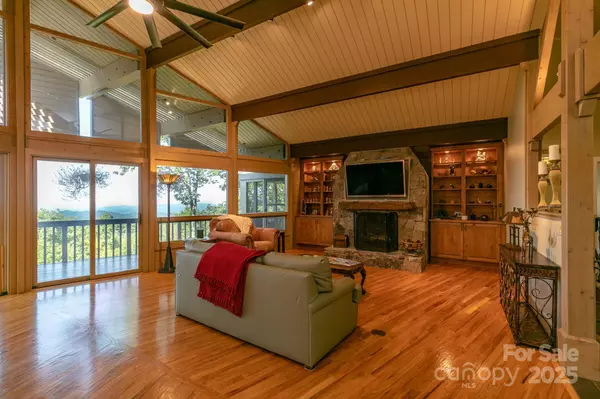 Burnsville, NC 28714,218 Slickrock RD