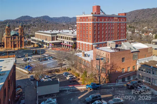 Asheville, NC 28801,60 Haywood ST #2F